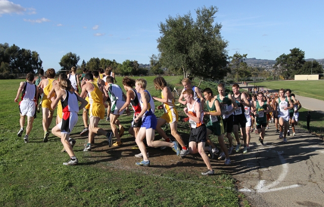 NCS XC D1 Boys-027.JPG - 2009 North Coast Section Cross Country Championships, Hayward High School, Hayward, California